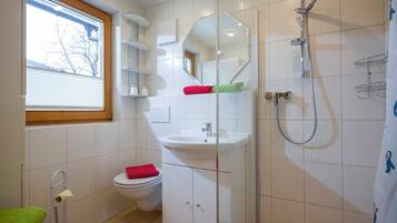 Dusch, hÄrtork och handdukar