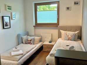 2 bedrooms, free WiFi, bed sheets