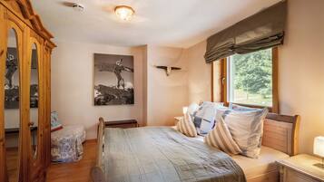 1 bedroom, free WiFi, bed sheets