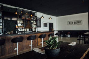 Bar (en el alojamiento)