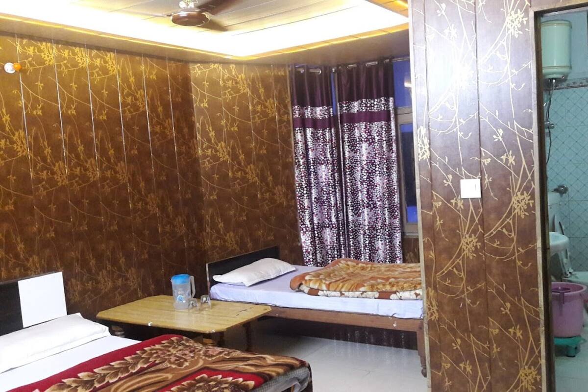 Standard Triple Room | Free WiFi, bed sheets