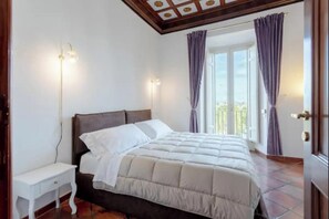 3 chambres, bureau, fer et planche à repasser, Wi-Fi gratuit