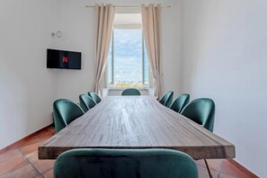 Dining - Authentic Architectural Gem in the Heart of Rome
 (Roma)