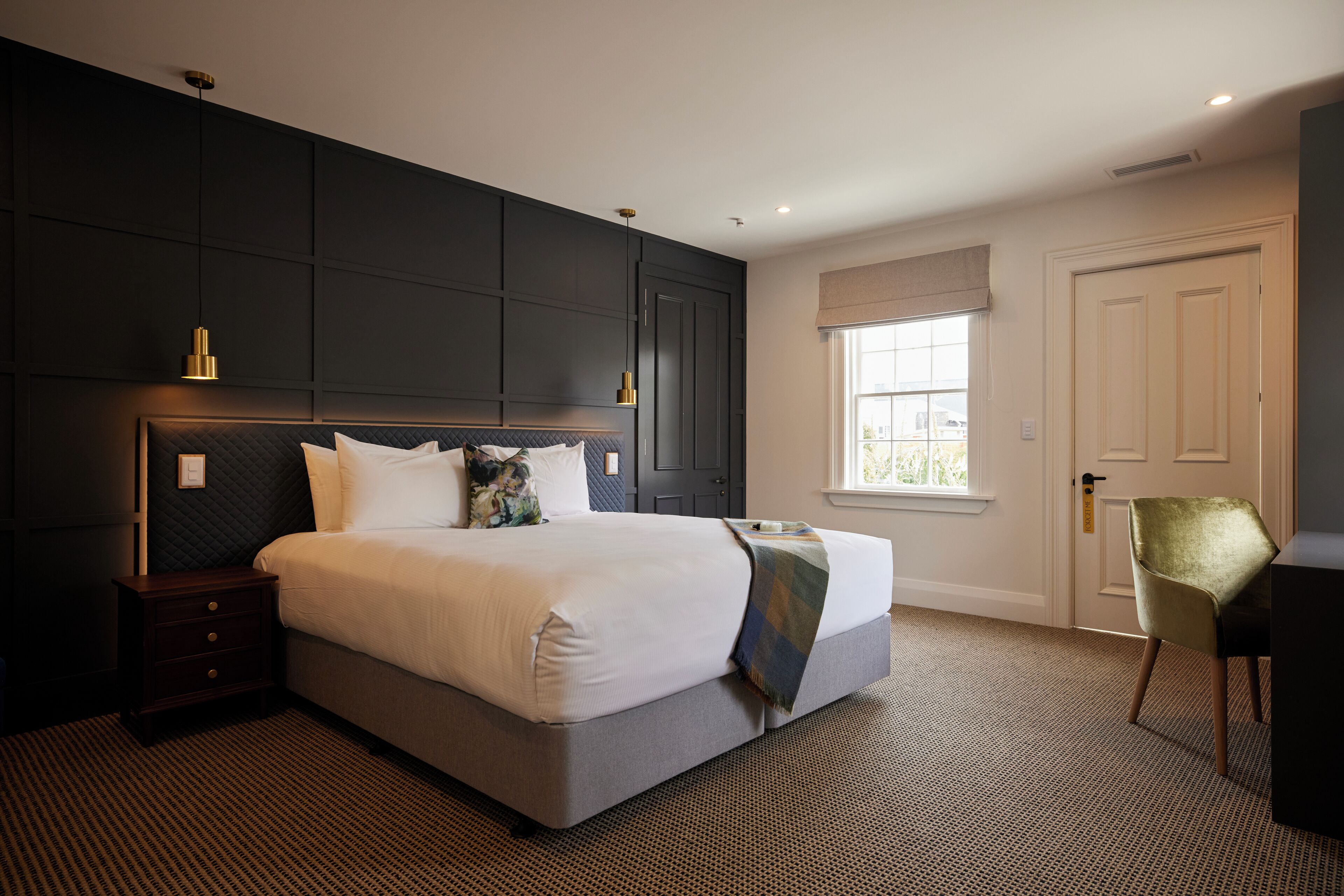 Stables Suite | Premium bedding, minibar, iron/ironing board, bed sheets