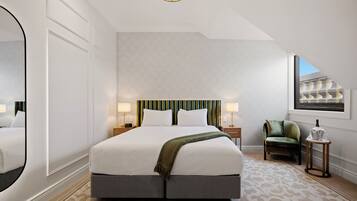 Executive Room | 1 bedroom, premium bedding, minibar, iron/ironing board