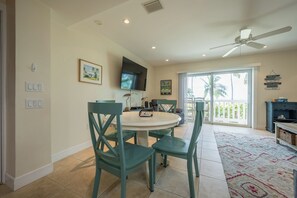 Dining - A Sunkissed Bungalow-B205 (Key West)