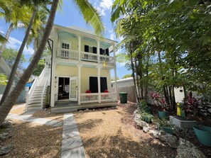 Exterior - Tropical Utopia by RENT KEY WEST VACATIONS -Quiet/Gated/Pool/Balcony/Pet friendl (Key West)