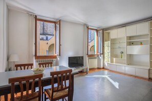 Apartment | Living area | 42-inch Smart TV with cable channels - Two Bedroom Aparment (Florence)