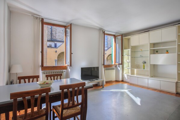 Apartment | Living area - Two Bedroom Aparment (Florence)
