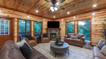 Cabin, 6 Bedrooms | Living area | Smart TV