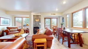 Apartment, 3 Schlafzimmer | Wohnbereich