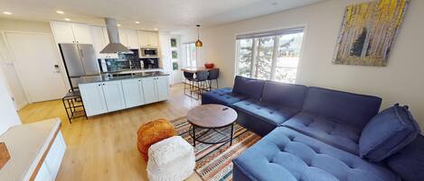 Télévision, cheminée