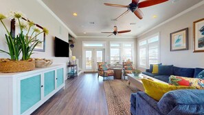 TV, offices - Sandy Par (Bolivar Peninsula)