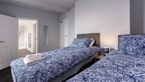 House | 4 bedrooms, WiFi (free)