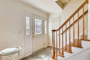 Interior - Captivating Canal Views at This Bayside Getaway in Bethany Beach! (Bethany Beach)