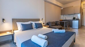 Deluxe-Studio, Balkon | Zimmersafe, schallisolierte Zimmer, kostenloses WLAN