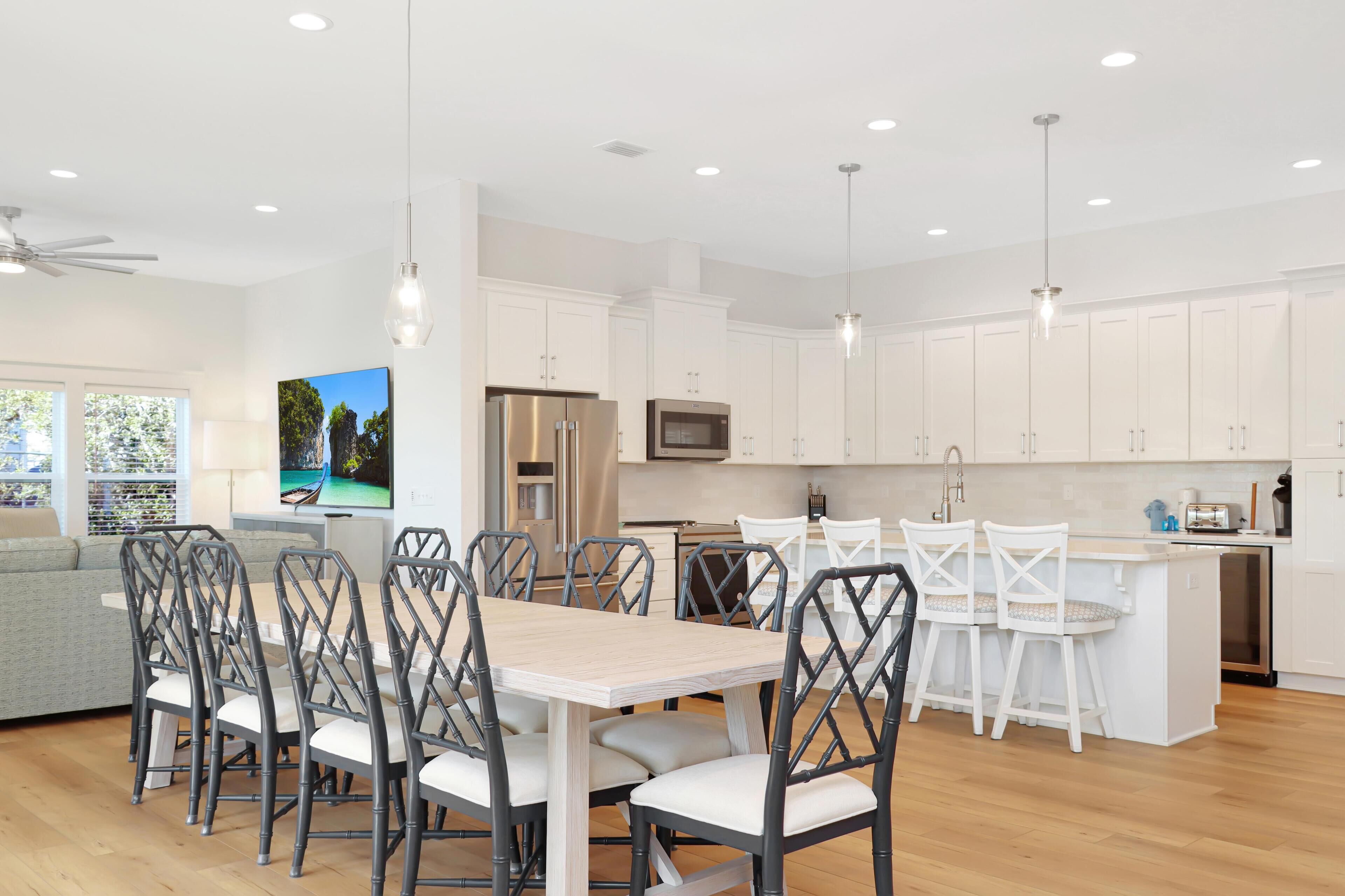 House, Multiple Beds (Sacajawea by the Sea) | Dining