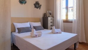 3 habitaciones, tabla de planchar con plancha y wifi gratis 