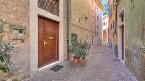 Unclassified image, 5 of 25, button - Casa Alpino 7 in Riva del Garda (Riva del Garda)