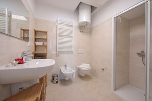 Apartment | 3 bedrooms - Residenza Rocca del Lago (Riva del Garda)