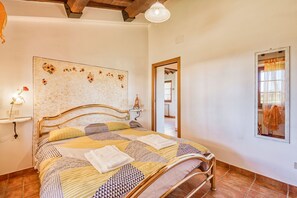 Apartment | 2 bedrooms - Myrtle apt With Shared Pool (Castiglione del Lago)