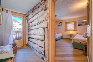 House | 4 bedrooms - Chalet Lidia Ski In-ski out 50m (Livigno)