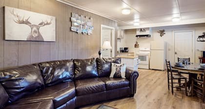 Moose Hollow Apartment