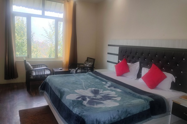 Executive Double Room | Soundproofing, WiFi (free)