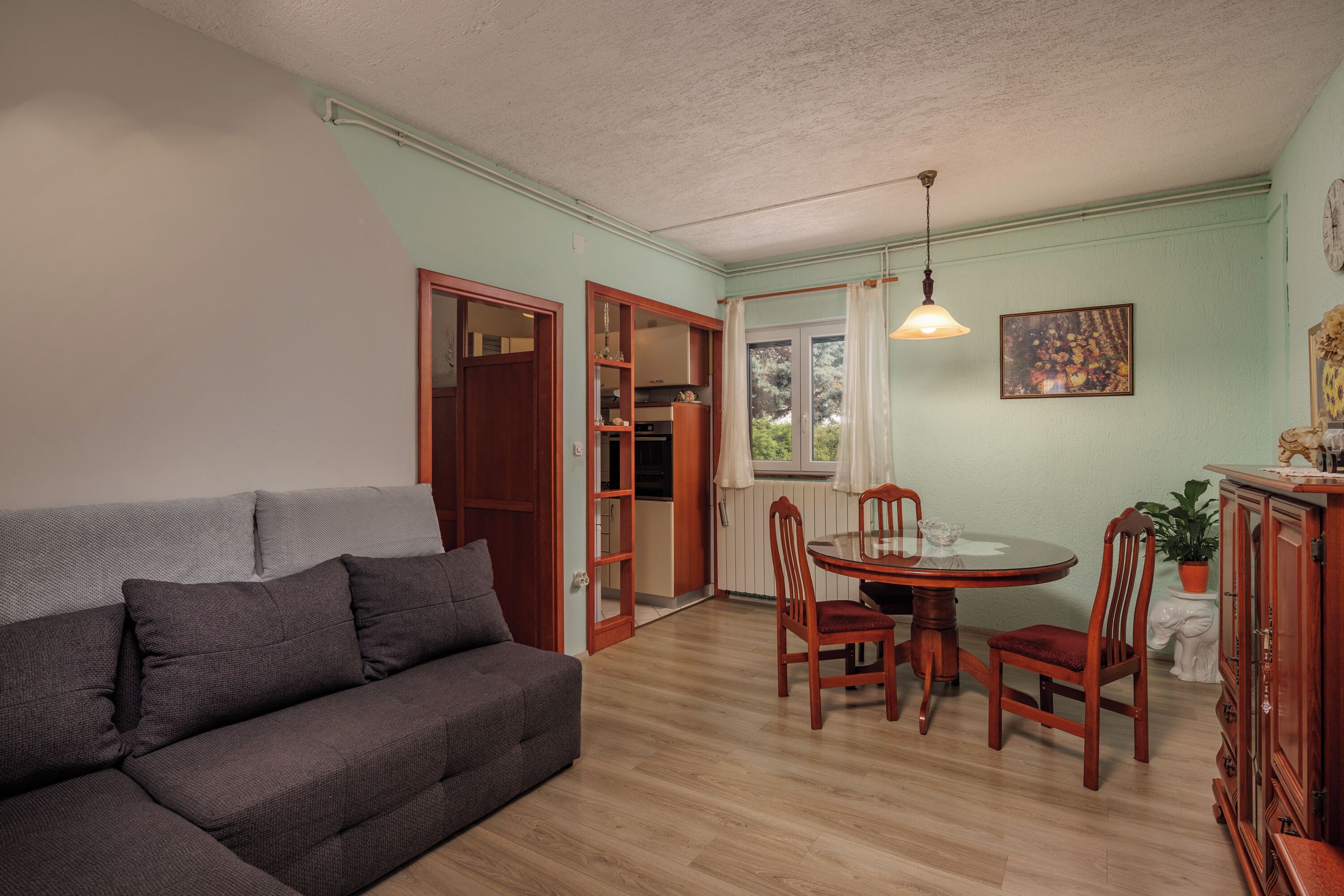 Căn hộ dành cho gia đình, nhiều phòng ngủ (Countyside Apartment Gracijela) | Khu phòng khách | TV màn hình phẳng 21-inch có truyền hình vệ tinh 