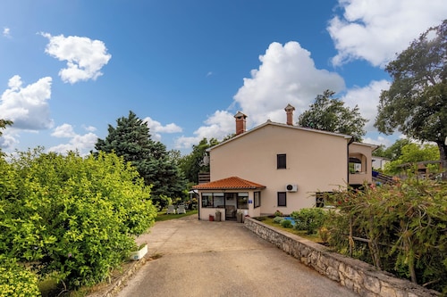Countryside Apartments Labin