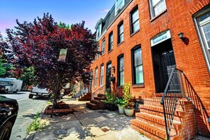 Exterior - Federal Hill & Inner Harbor Lux Retreat: Sleeps 6 (Baltimore)