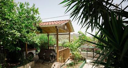 Velanidia Seaside Villa