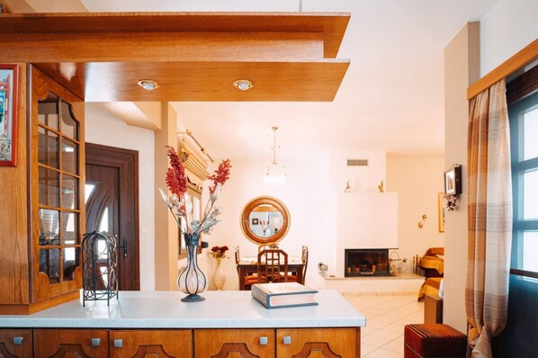 House | 4 bedrooms, desk - Sylvi Maisonette Volos (Volos)