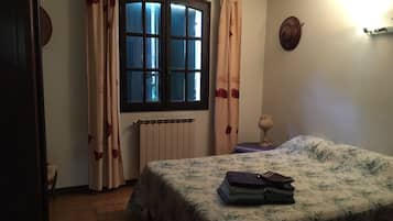 3 slaapkamers, een strijkplank/strijkijzer, wifi