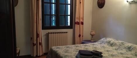 3 camere, ferro/asse da stiro, Wi-Fi