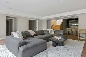 Smart TV, fireplace, offices, computer monitors - Contemporary 26-Acre Estate, Private Beach, Pool (Stevensville)