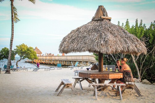 Florida Keys Condo with Pool, Beach Access, Marina, Pickleball & More