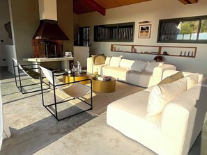 Interior - Villa San Joseph (Cargès)