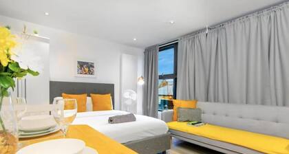 Brick Lane Gem - 3 Sleeps