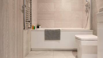 Apartment | Bathroom