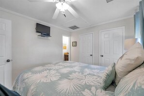 1 soverom, strykejern/-brett, wi-fi og sengetøy