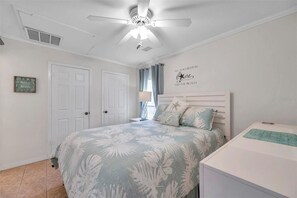 1 bedroom, iron/ironing board, WiFi, bed sheets