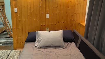 1 bedroom, WiFi, bed sheets