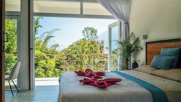 Maison Supérieure, baignoire, vue partielle sur le lac | 1 chambre, draps en coton égyptien, literie de qualité supérieure