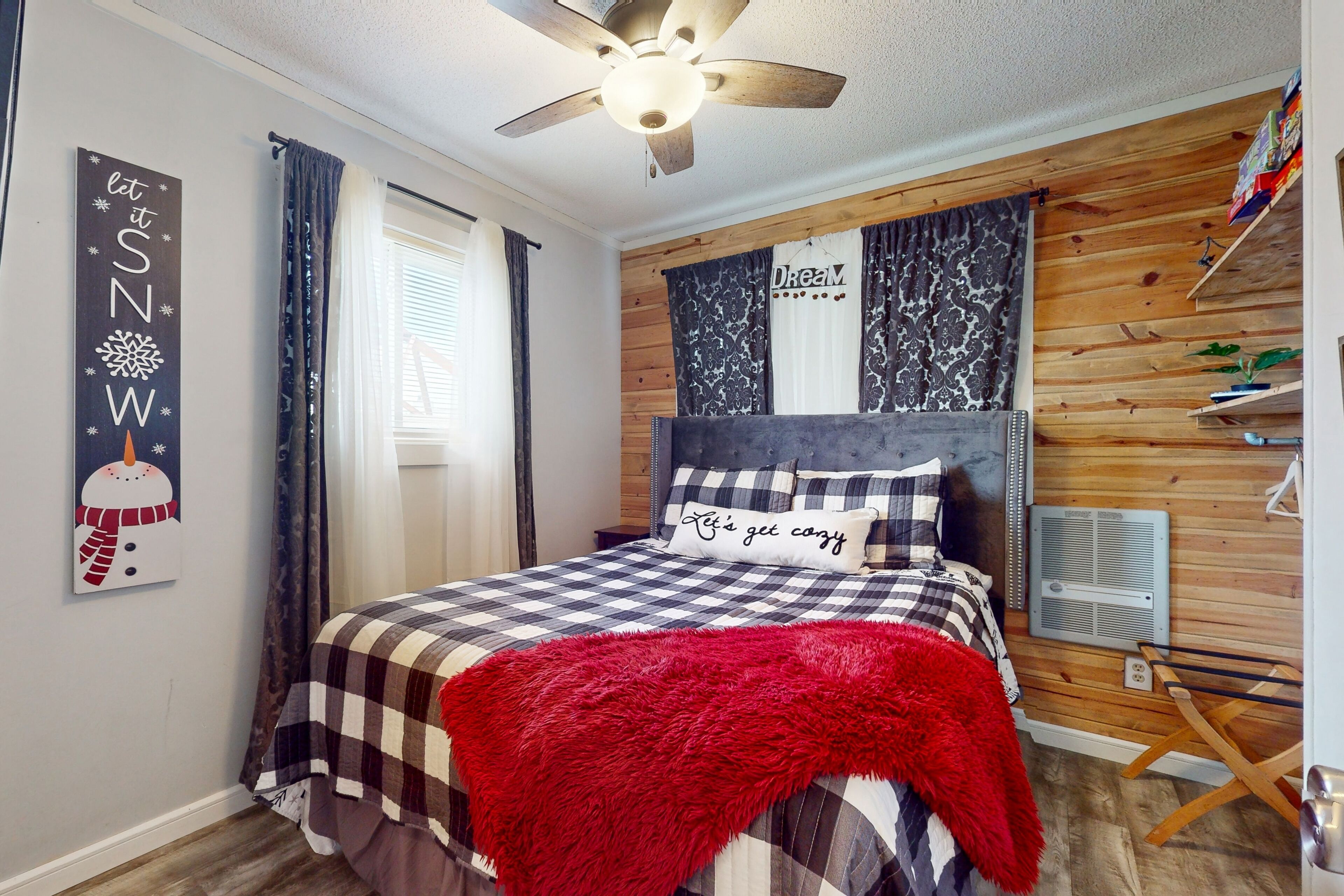 1 bedroom, internet, bed sheets