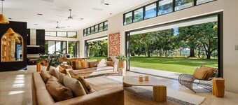 Pine Mountain - luxury rural estate with pool