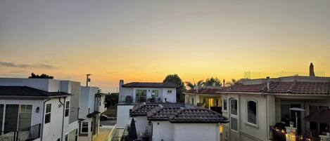 Haartrockner, Handtücher, Seife, Shampoo