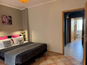 4 bedrooms, iron/ironing board, WiFi (free) - Gite Inseme, authenticity in Corsica (Arbellara)