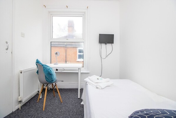 1 bedroom, WiFi, bed sheets - Cosy En-suite Room in the City Centre Room 14 (Southampton)