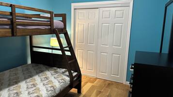 2 bedrooms, bed sheets